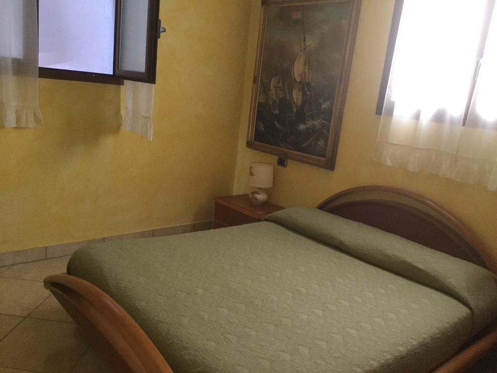 Вілла Casatragliulivi Мароне Екстер'єр фото
